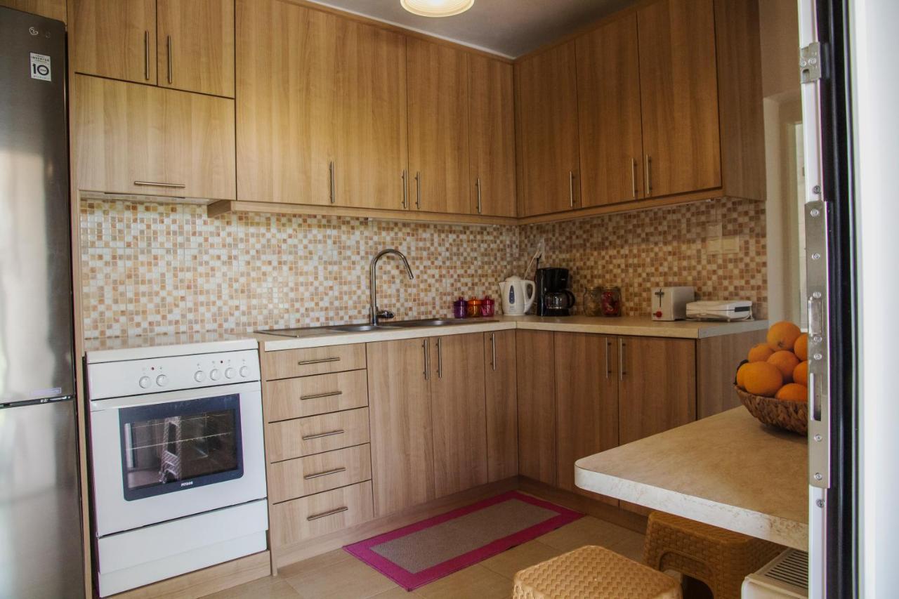 Lydia'S Apartment Stilos Екстериор снимка