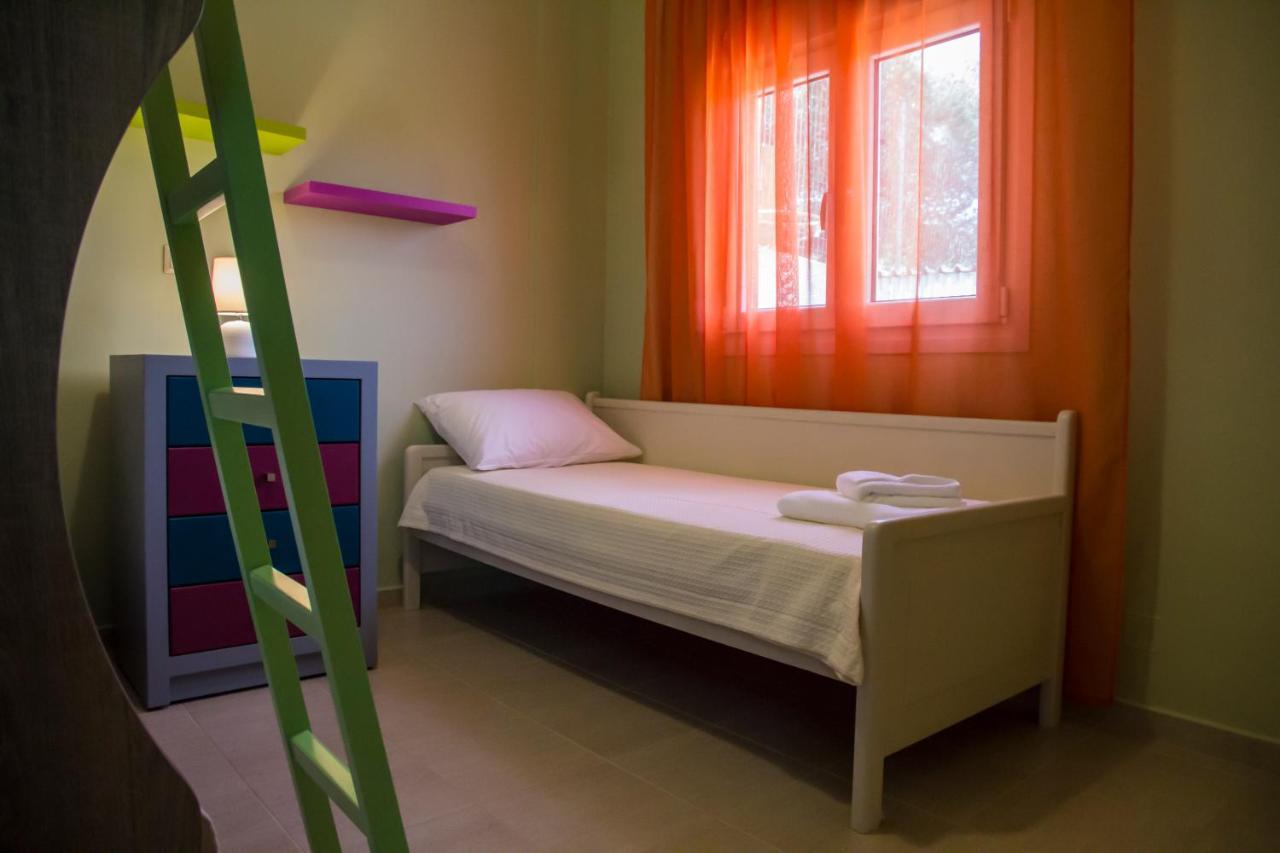 Lydia'S Apartment Stilos Екстериор снимка